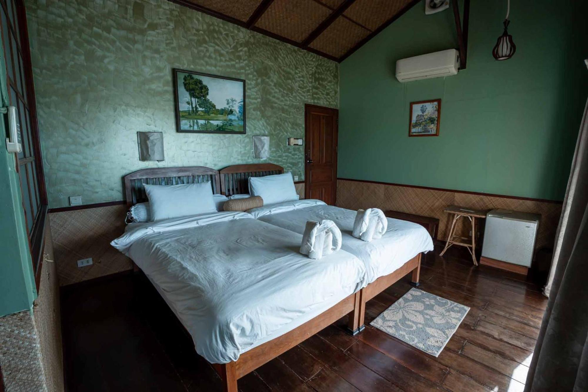 Sala Done Khone Hotel Ban Khon Exteriör bild