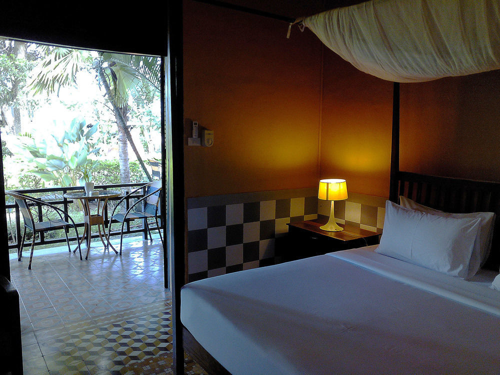 Sala Done Khone Hotel Ban Khon Exteriör bild