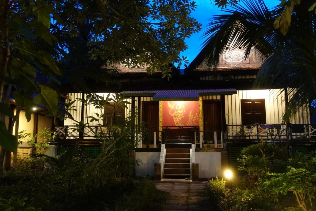 Sala Done Khone Hotel Ban Khon Exteriör bild